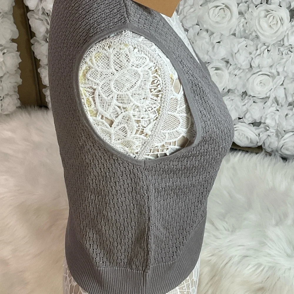 Intique Gray Sleeveless Knit Sweater Vest - Picture 10 of 11